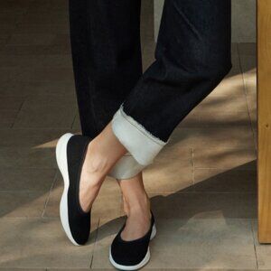 Vivaia Black Slip-On Athletic Flats — Lightweight Everyday Support